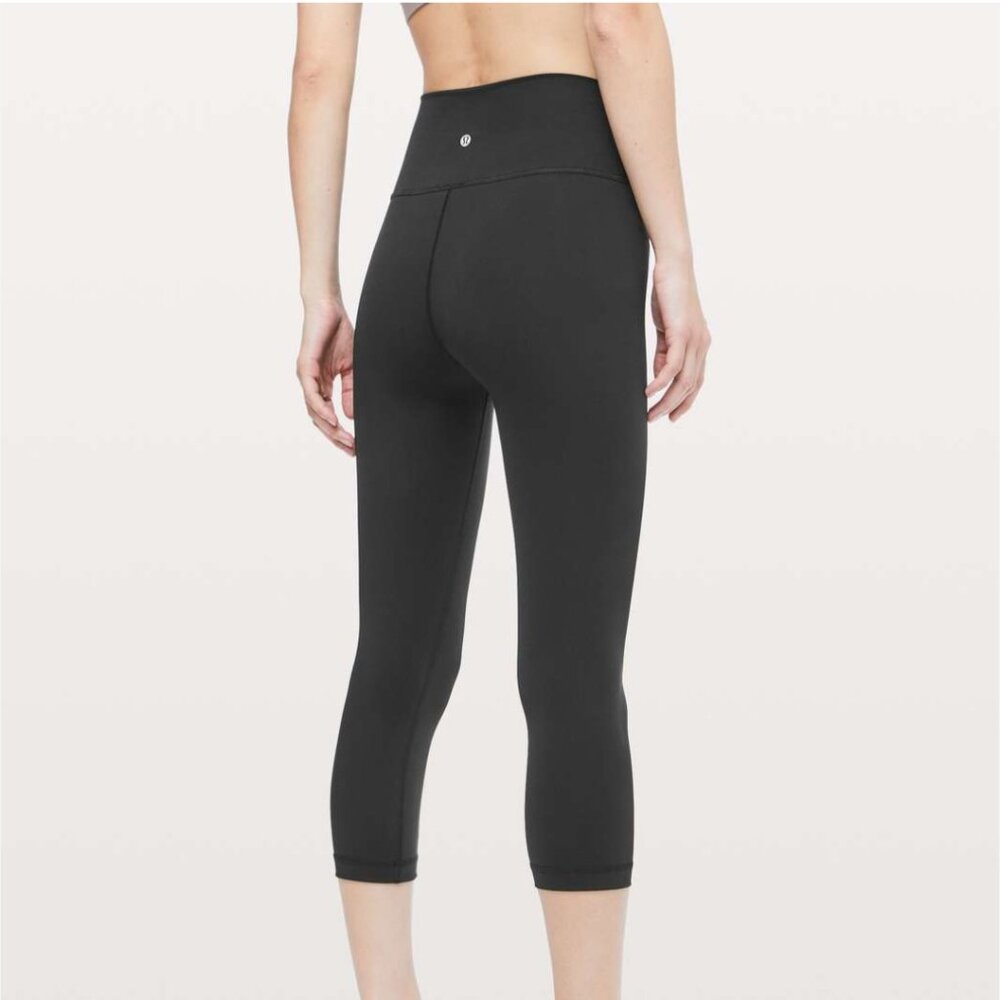 NWOT black- Lululemon 21" crop.